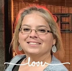 Meet your Posher, Angela